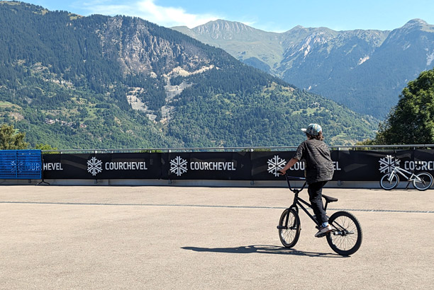 Vacances pour tous - colonies de vacances  - Courchevel - BMX Flat