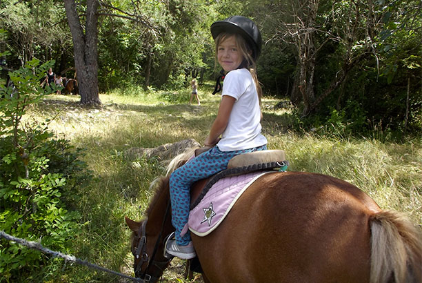 Vacances-passion - Centre Couleur Nature - Lus-la-Croix-Haute - Drôme