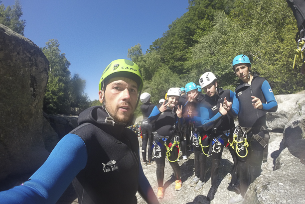 Vacances pour tous - colonies de vacances  - Poisy-Lac d'Annecy - Pieds dans l'eau