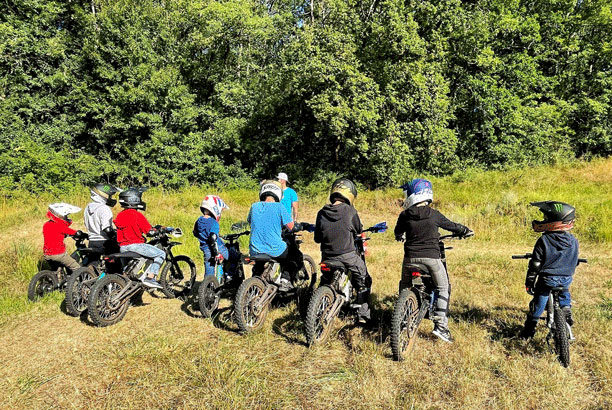 Vacances pour tous - colonies de vacances  - La Rouquette - Colo moto, silence on roule !
