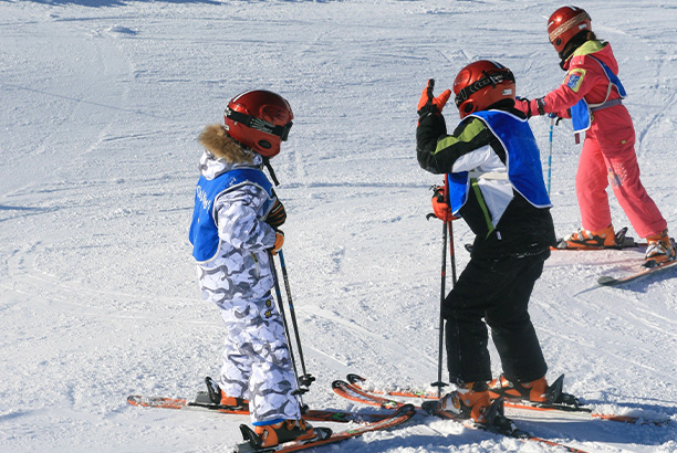 Vacances pour tous - colonies de vacances  - Morzine Les Gets - Ski alpin aux Portes du Soleil