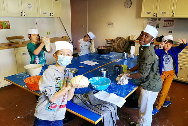 Vacances pour tous - colonies de vacances  - Villefranche-de-Rouergue - Confitures et cabanes Vacances pour tous - colonies de vacances  - Villefranche-de-Rouergue - Confitures et cabanes