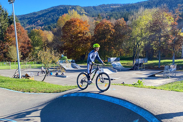 Vacances pour tous - colonies de vacances  - Les Carroz-d'Arâches - Ride aux Carroz Vacances pour tous - colonies de vacances  - Les Carroz-d'Arâches - Ride aux Carroz