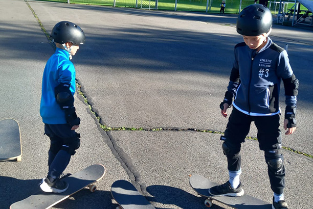 Vacances pour tous - colonies de vacances  - Les Carroz-d'Arâches - Skate aux Carroz Vacances pour tous - colonies de vacances  - Les Carroz-d'Arâches - Skate aux Carroz